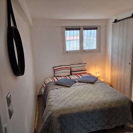 Spacieux Studio Dans Le Beaujolais Saint-Georges-de-Reneins Екстер'єр фото